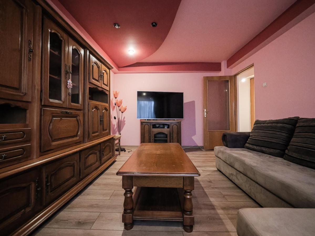 Luxury Ultracentral Curtea De Arges Ngoại thất bức ảnh