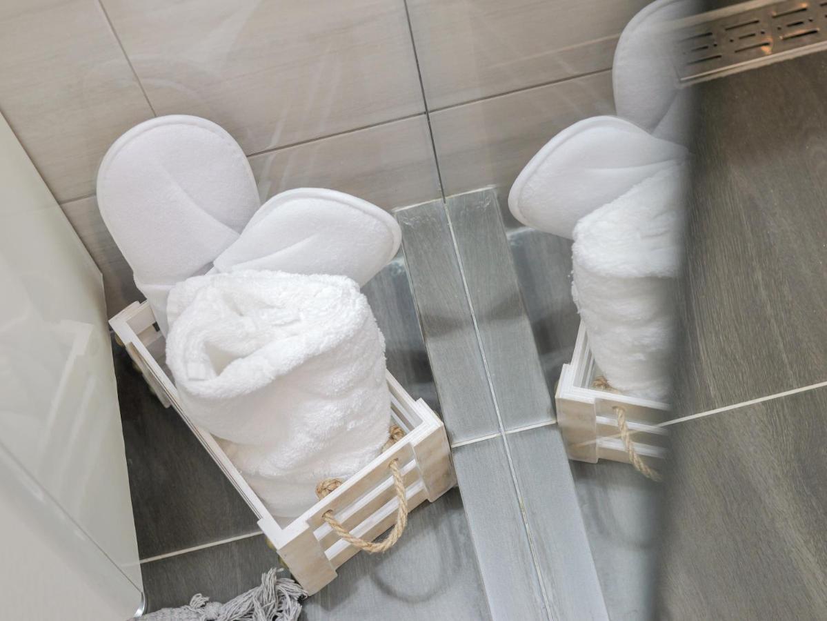 Luxury Ultracentral Curtea De Arges Ngoại thất bức ảnh