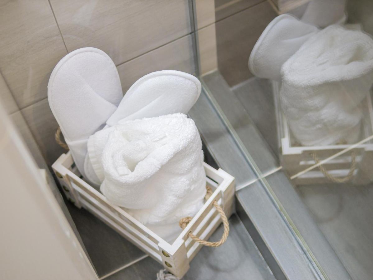 Luxury Ultracentral Curtea De Arges Ngoại thất bức ảnh